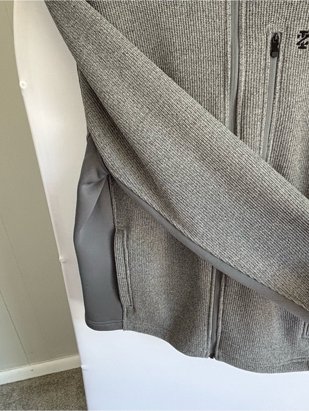 Izod Men's Heather Gray Zip-Up Sweater Jacket